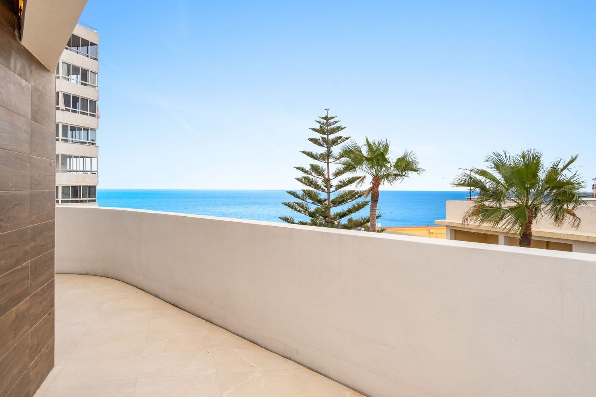 Ático duplex con vistas al mar en Benalmádena Costa